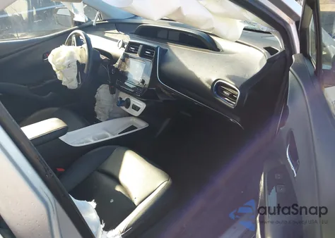 2016 Toyota Prius Three Touring z USA, uszkodzony, nr VIN JTDKARFU2G3000823